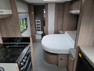 /photos/8987/0c0dc47d-e2f0-47d9-a19e-a0042e4ca781_i320x240.jpg