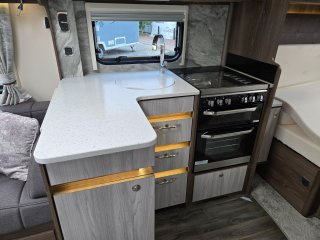 /photos/8987/3bb075dc-dd29-610e-773f-dc58204ec345_i320x240.jpg