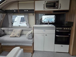 /photos/8987/54f69c38-6a38-0c98-be66-08923d886253_i320x240.jpg