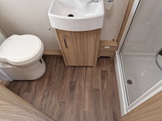 /photos/8987/560e6bd0-5dba-72d3-cd61-47be2f6dd3f5_i320x240.jpg