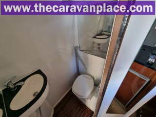 /photos/8987/6a43f654-270f-51e6-bed9-2c26d7c9c241_processed1_i320x240.jpg