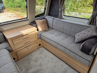/photos/8987/f9d1275b-0b9d-3d29-3a8e-d6146370a33f_i320x240.jpg