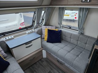 /photos/8987/fbb1ec28-10f6-41fb-9eb0-422a85153236_i320x240.jpg